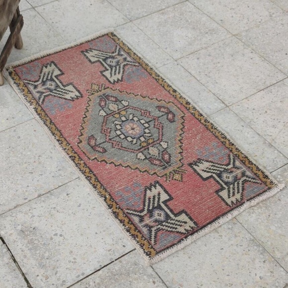 Vintage Turkish Rug - Picture 3 of 3
